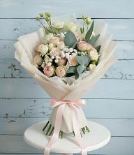Букет цветов из:  Розы и Лизиантусы в Краснощёково