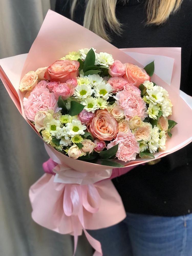 Букет цветов из: Гвоздики, Розы и Хризантемы в Краснощёково