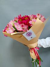 Букет цветов из:  Альстромерии #REPLACE_PRED# Краснощёково