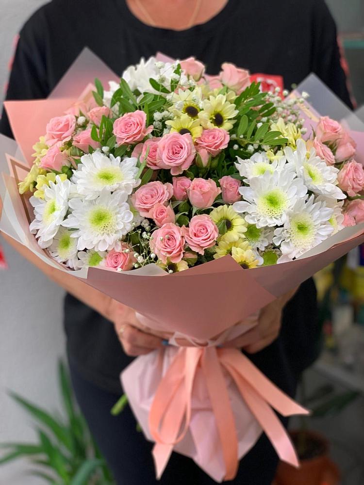 Букет цветов из: Розы и Хризантемы в Краснощёково