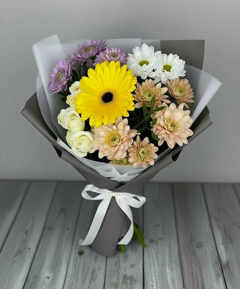 Букет цветов из: Розы, Герберы и Хризантемы в Краснощёково