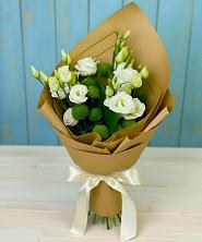 Букет цветов из:  Хризантемы и Лизиантусы в Краснощёково