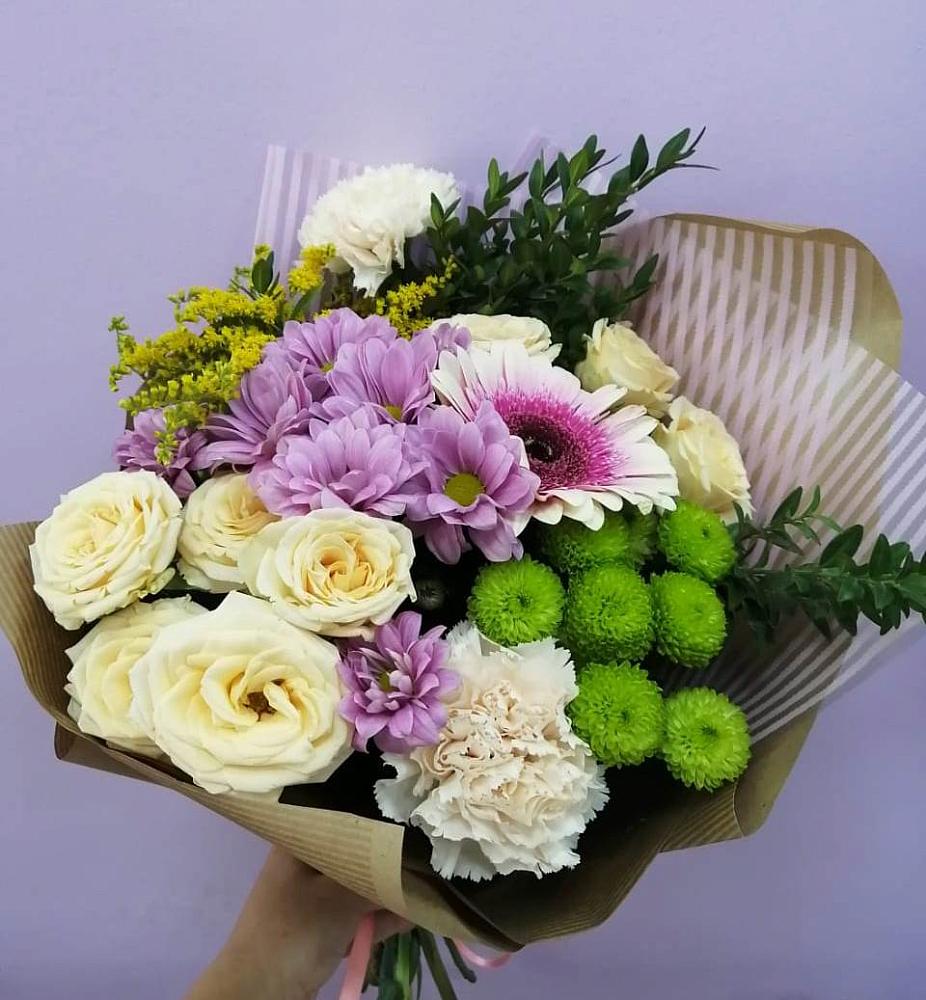 Букет цветов из: Хризантемы, Розы, Гвоздики и Герберы в Краснощёково