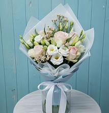 Букет цветов из:  Розы и Лизиантусы #REPLACE_PRED# Краснощёково